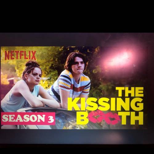 WHO WANTS TO SEE THE KISSING BOOTH 3????