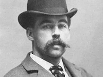 Who's H.H. Holmes?
Was he a serial killer?
....